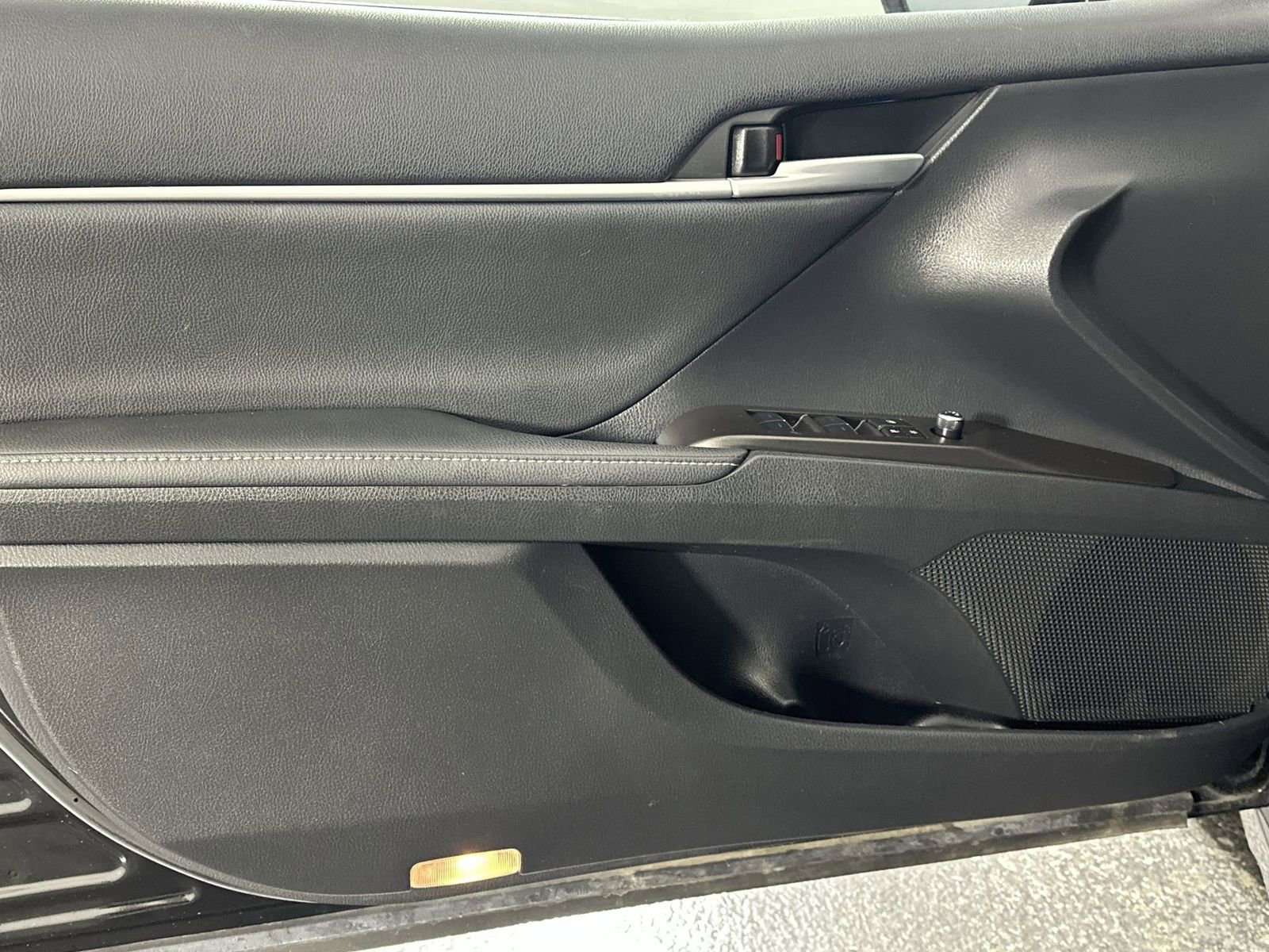 Used 2023 Toyota Camry XSE w/ Navigation Package image 33