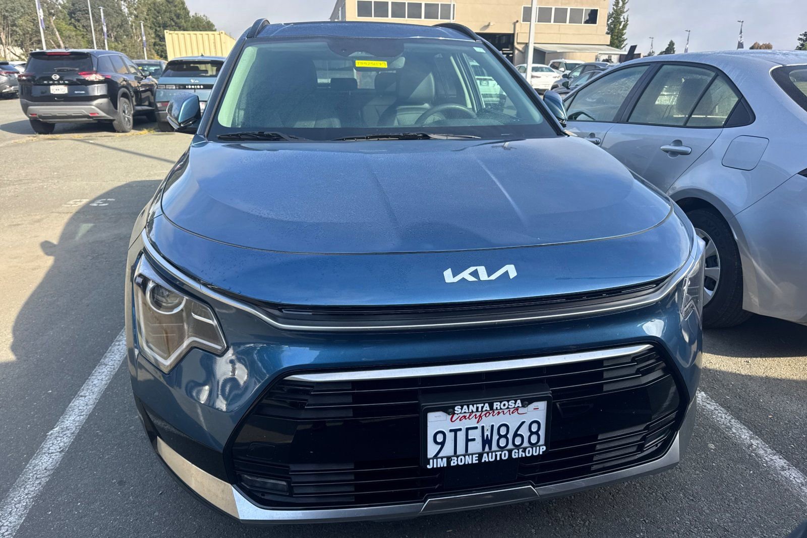 Used 2025 Kia Niro EX Touring FWD image 3