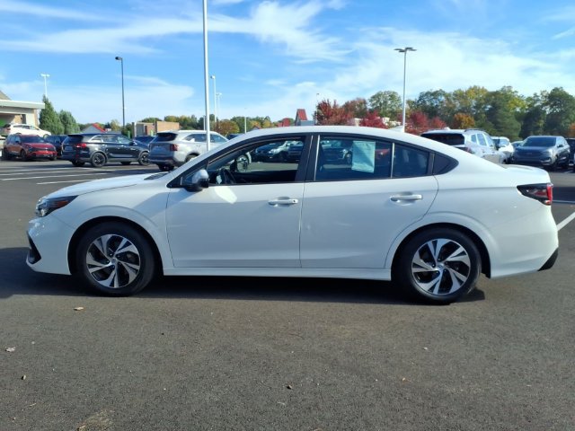 Used 2024 Subaru Legacy Premium AWD/4WD image 3
