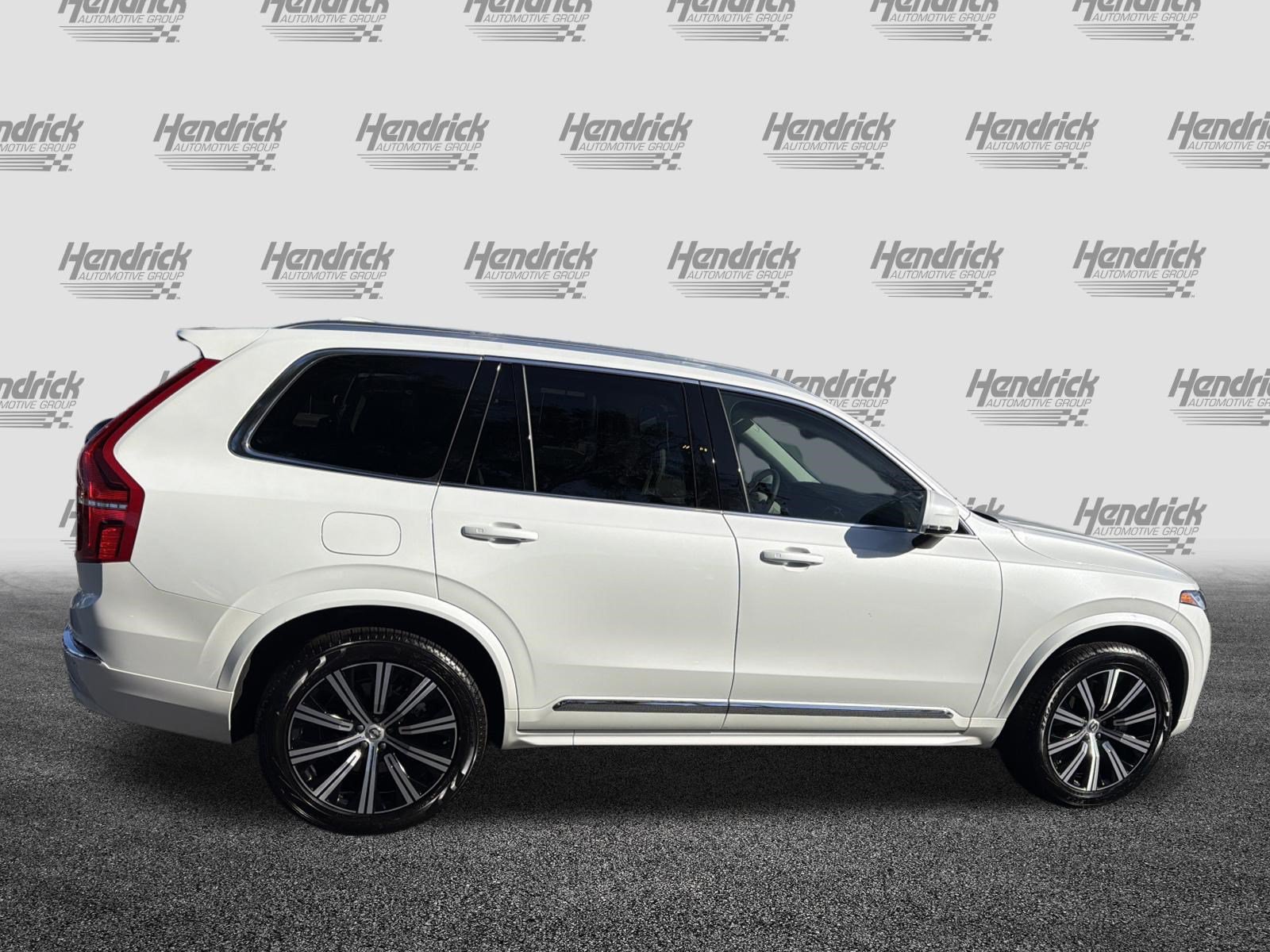Certified 2025 Volvo XC90 B5 Core w/ Protection Package AWD/4WD image 11