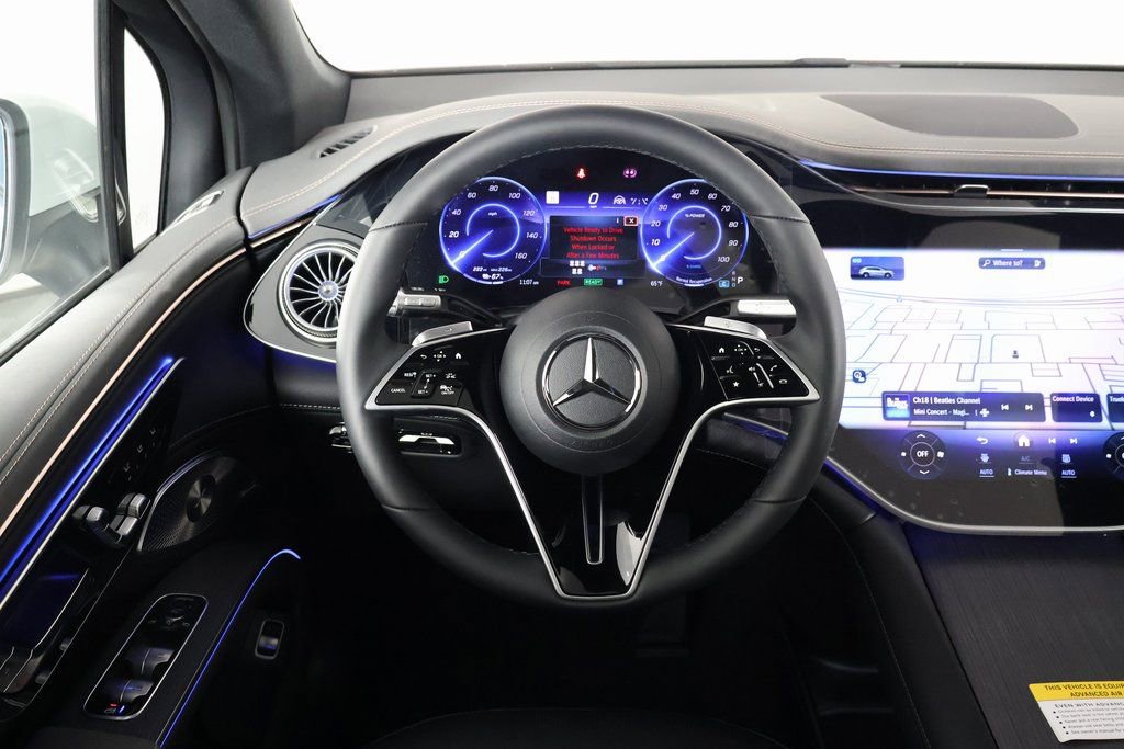 New 2026 Mercedes-Benz EQS 400 4MATIC SUV image 3