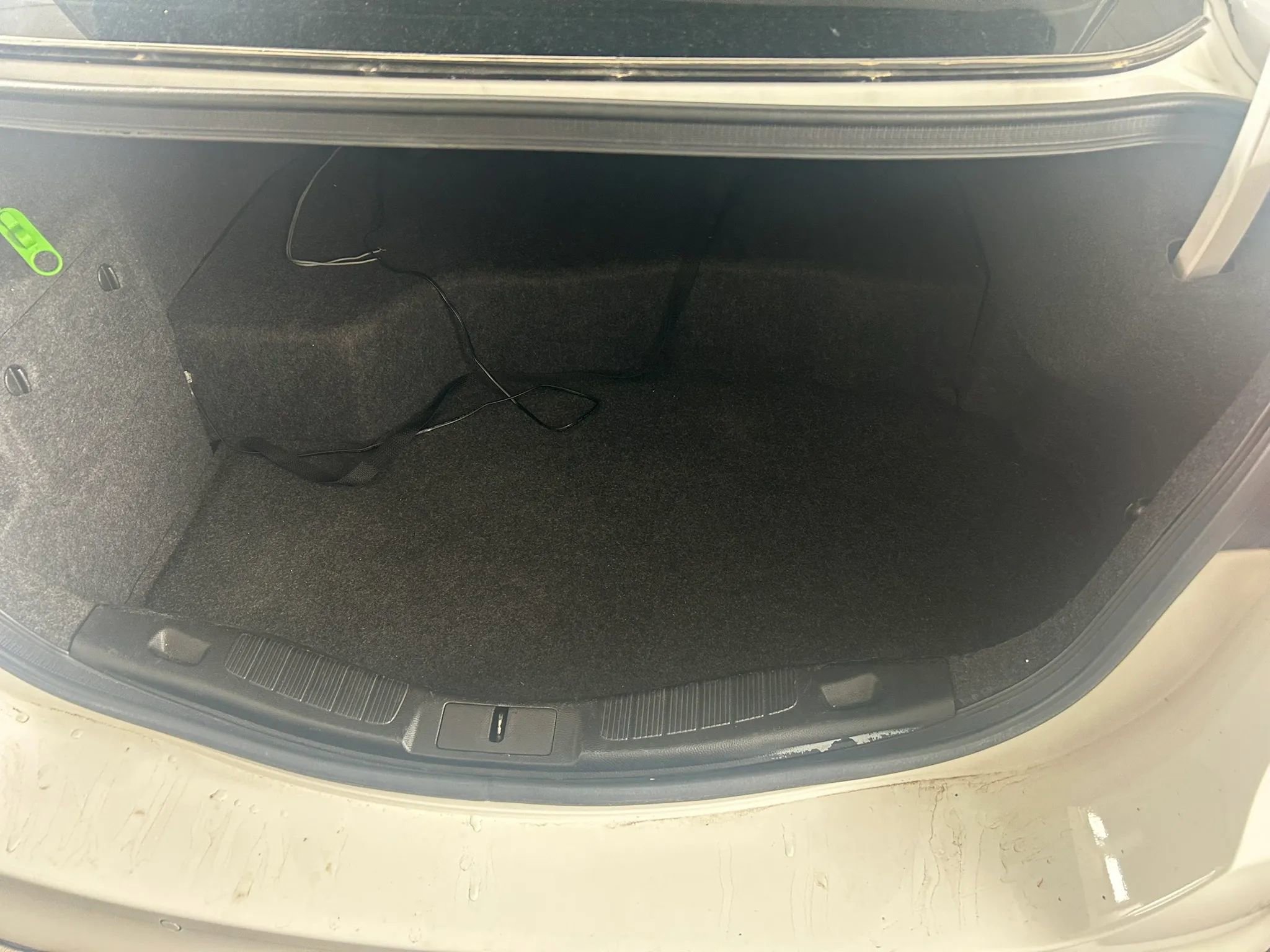 Used 2018 Ford Fusion SE FWD image 12