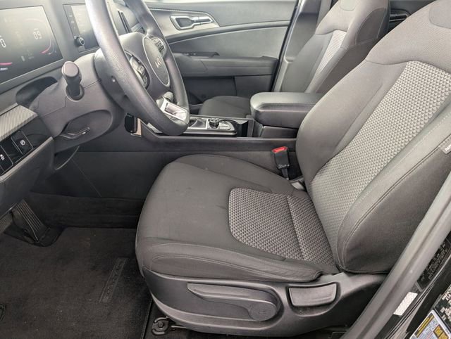 Used 2023 Kia Sportage LX image 12