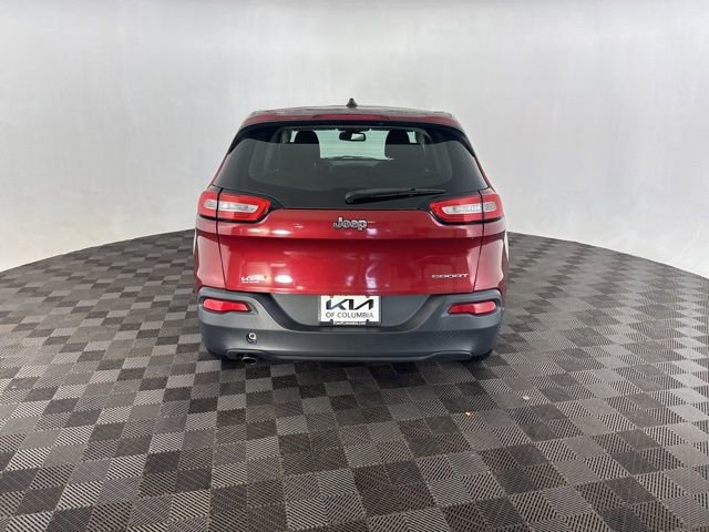 Used 2014 Jeep Cherokee Sport w/ Cold Weather Group FWD image 8