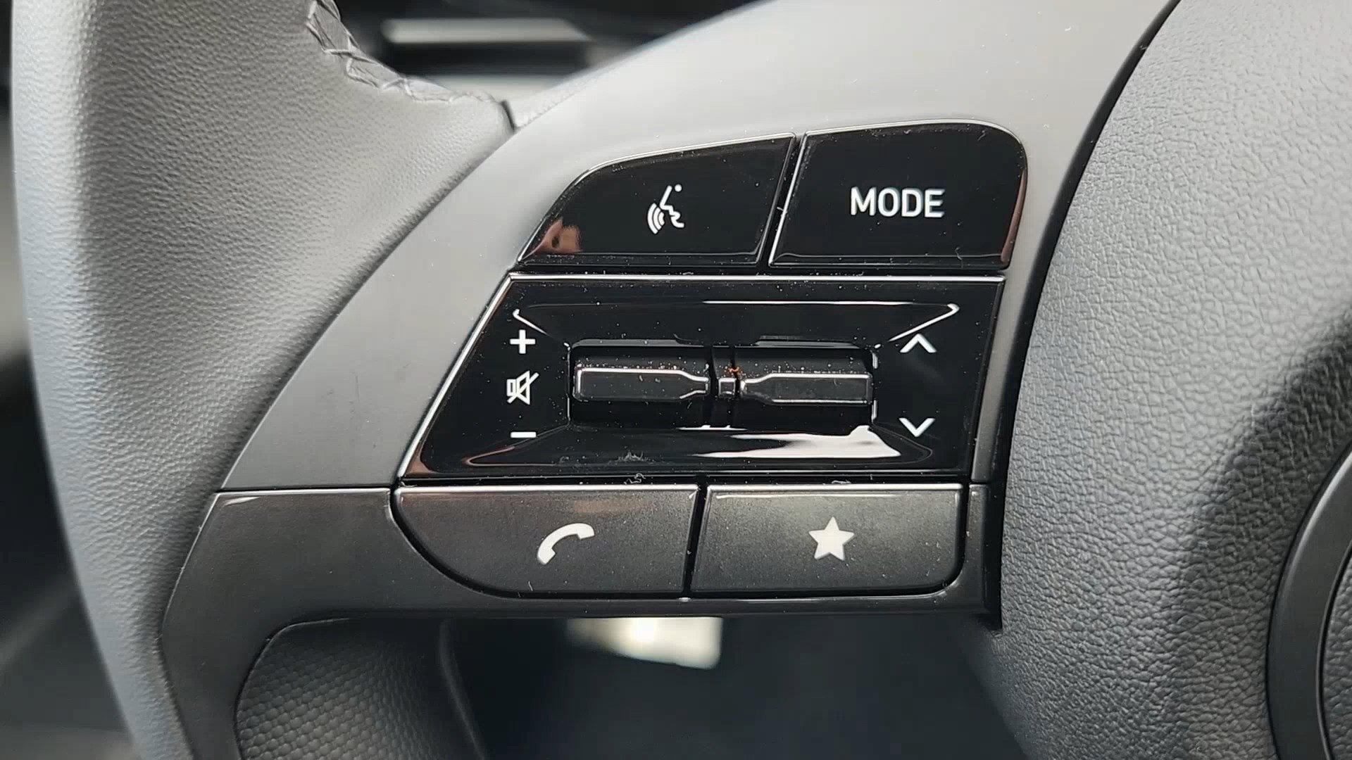 New 2026 Hyundai Elantra SEL Sport Premium image 12