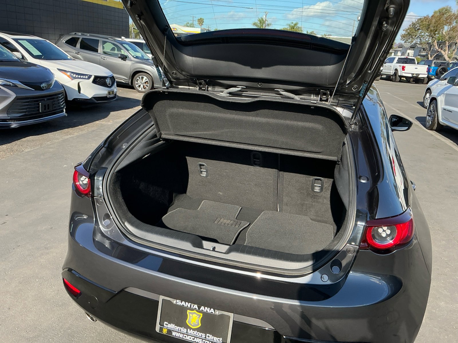 Used 2020 MAZDA MAZDA3 Hatchback w/ Preferred Package FWD image 25