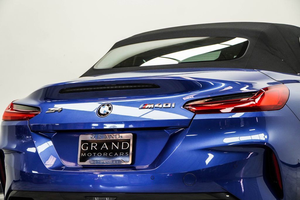 Used 2023 BMW Z4 M40i w/ Premium Package image 15