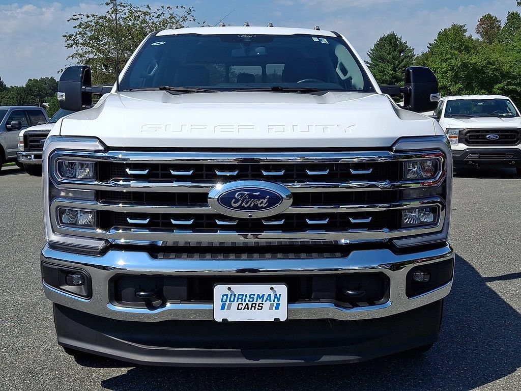 Used 2025 Ford F250 Lariat AWD/4WD image 2