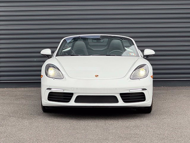 Used 2024 Porsche 718 Boxster RWD image 10