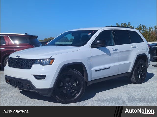 Used 2019 Jeep Grand Cherokee Laredo image 1