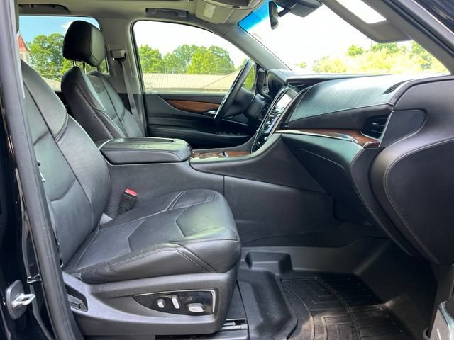 Used 2016 Cadillac Escalade Premium AWD/4WD image 21