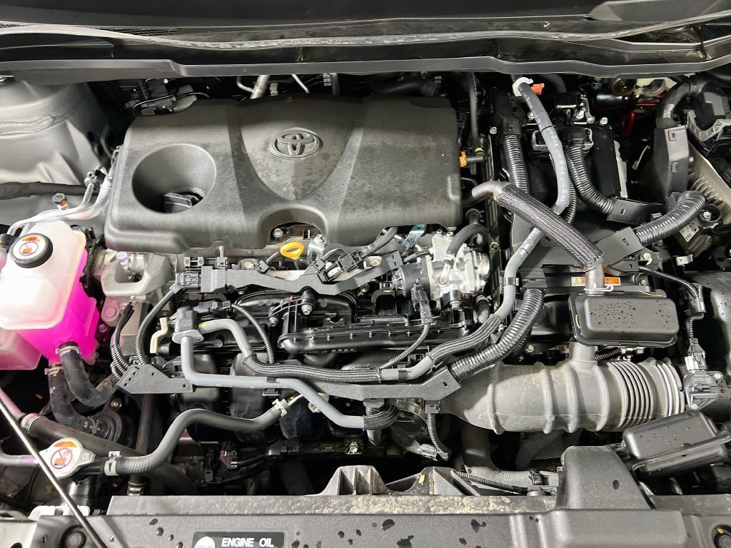 Certified 2025 Toyota Sienna XLE FWD image 27