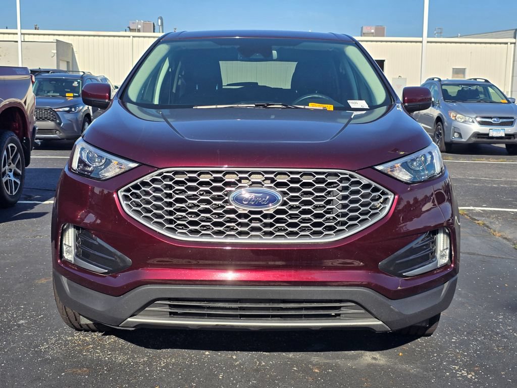 Used 2024 Ford Edge SEL w/ Convenience Package AWD/4WD image 2
