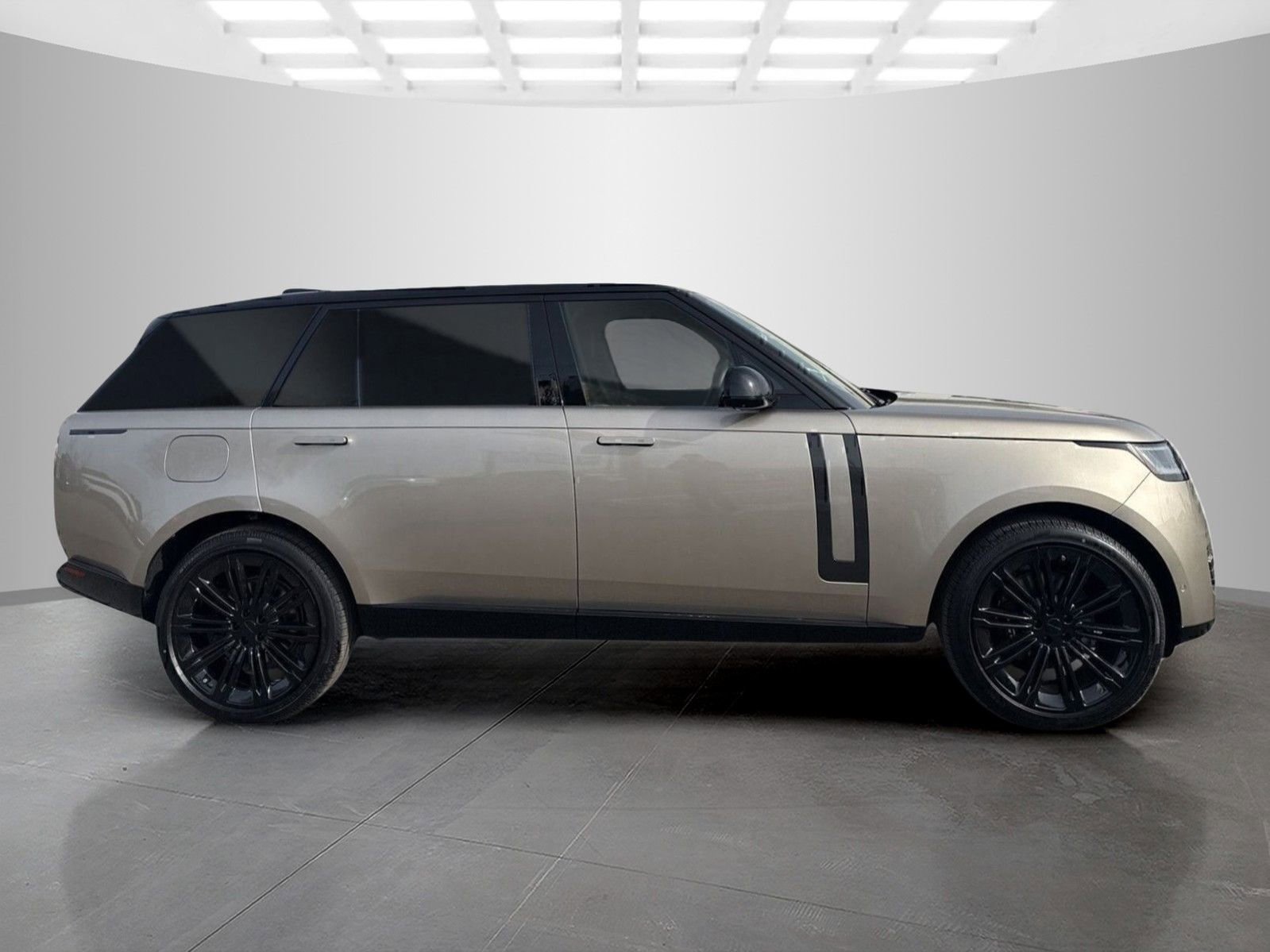 New 2026 Land Rover Range Rover Long Wheelbase SE image 4