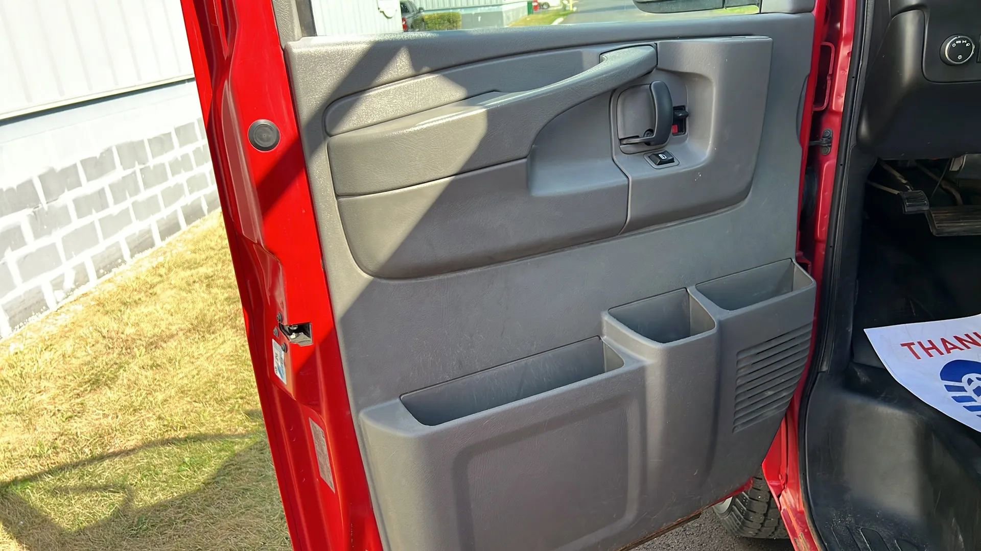 Used 2014 GMC Savana 2500 image 9