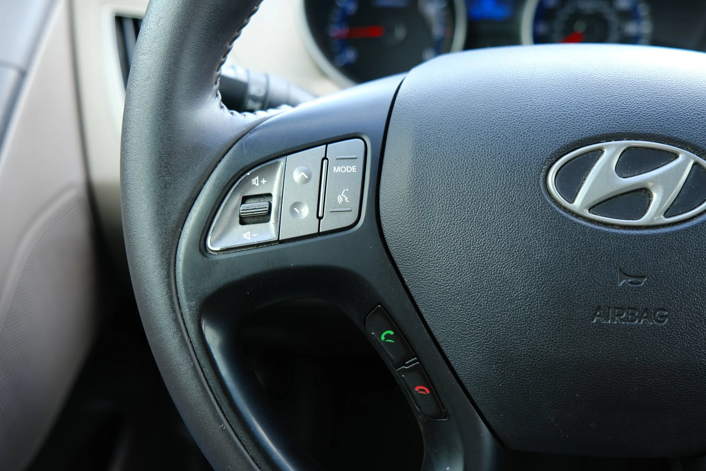 Used 2014 Hyundai Tucson Limited w/ Technology Package 02 FWD image 25