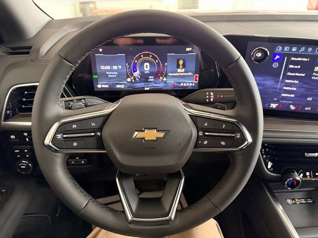 New 2026 Chevrolet Suburban LT image 18