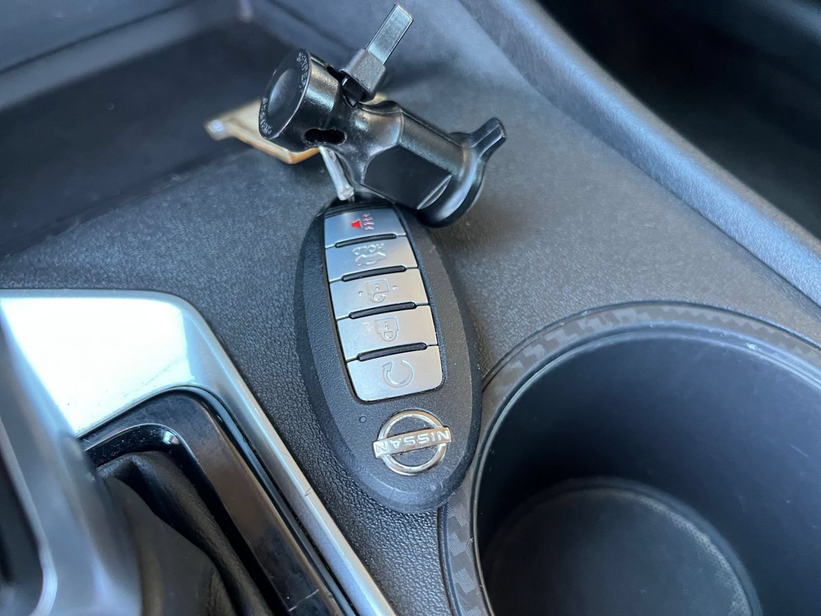 Used 2025 Nissan Altima 2.5 SV FWD image 21