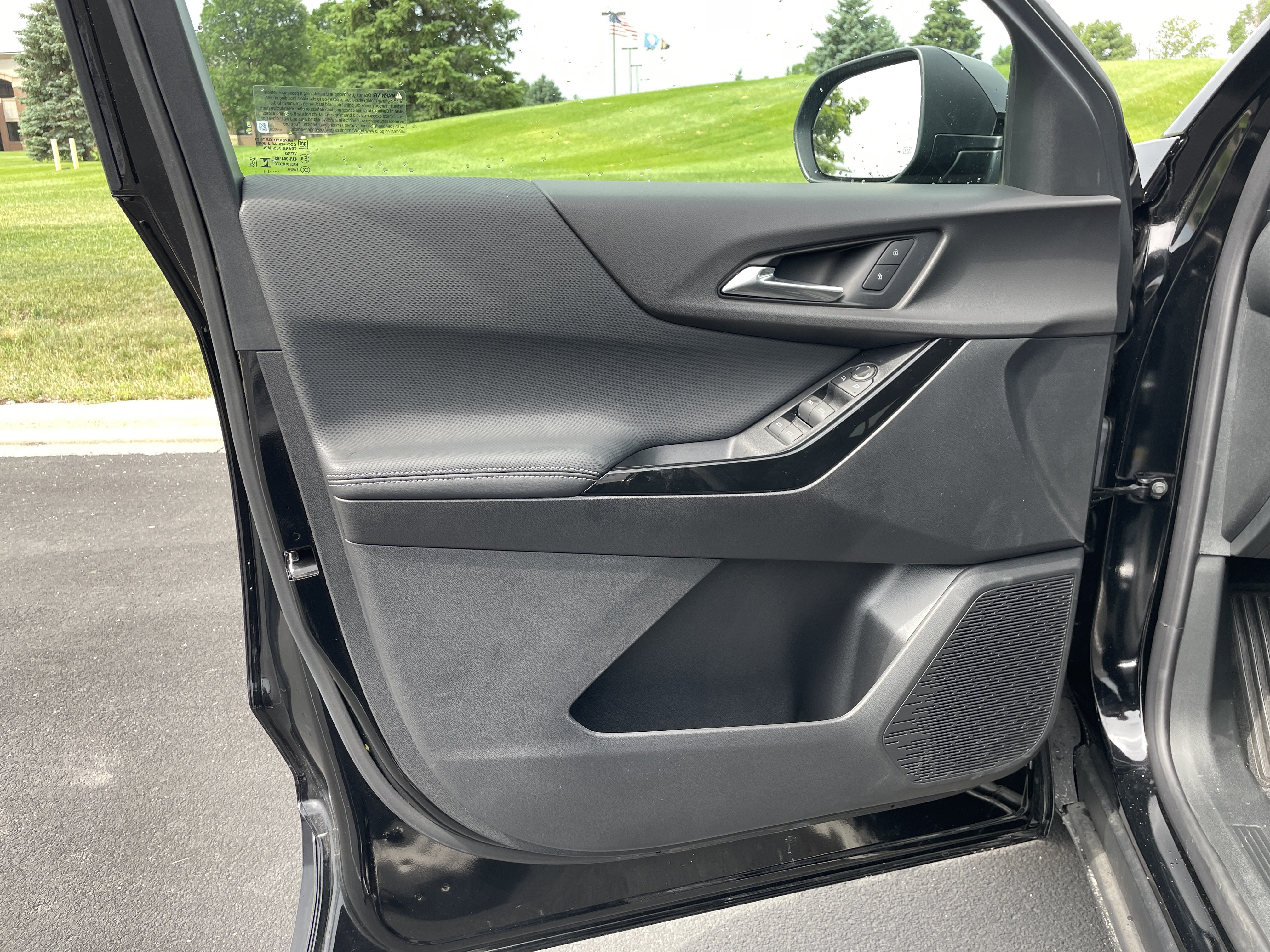 Used 2026 Chevrolet Equinox LT FWD image 20