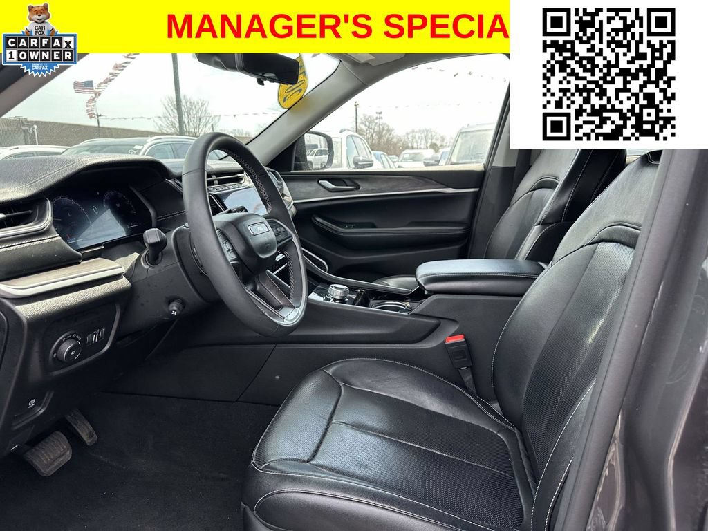 Used 2023 Jeep Grand Cherokee L Limited w/ Luxury Tech Group II AWD/4WD image 14
