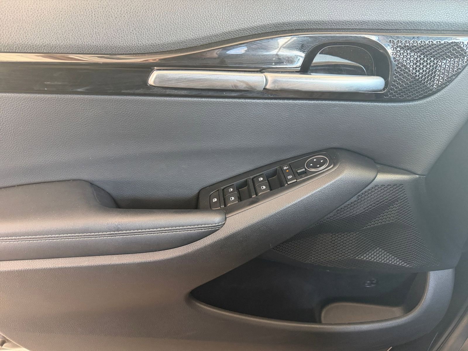 Used 2025 Kia Seltos S image 18