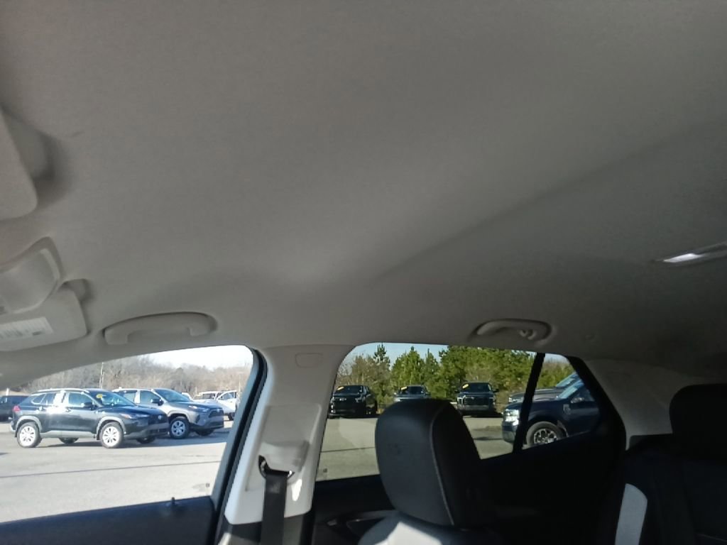 Used 2025 Buick Envision Sport Touring image 14