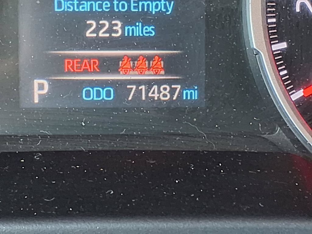 Used 2019 Toyota RAV4 LE FWD image 32