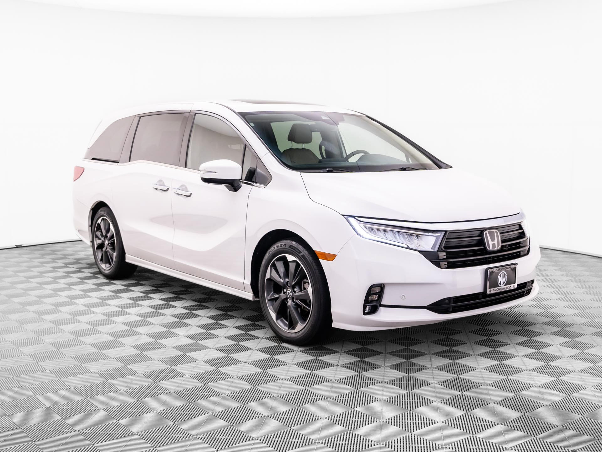 Used 2024 Honda Odyssey Elite image 7