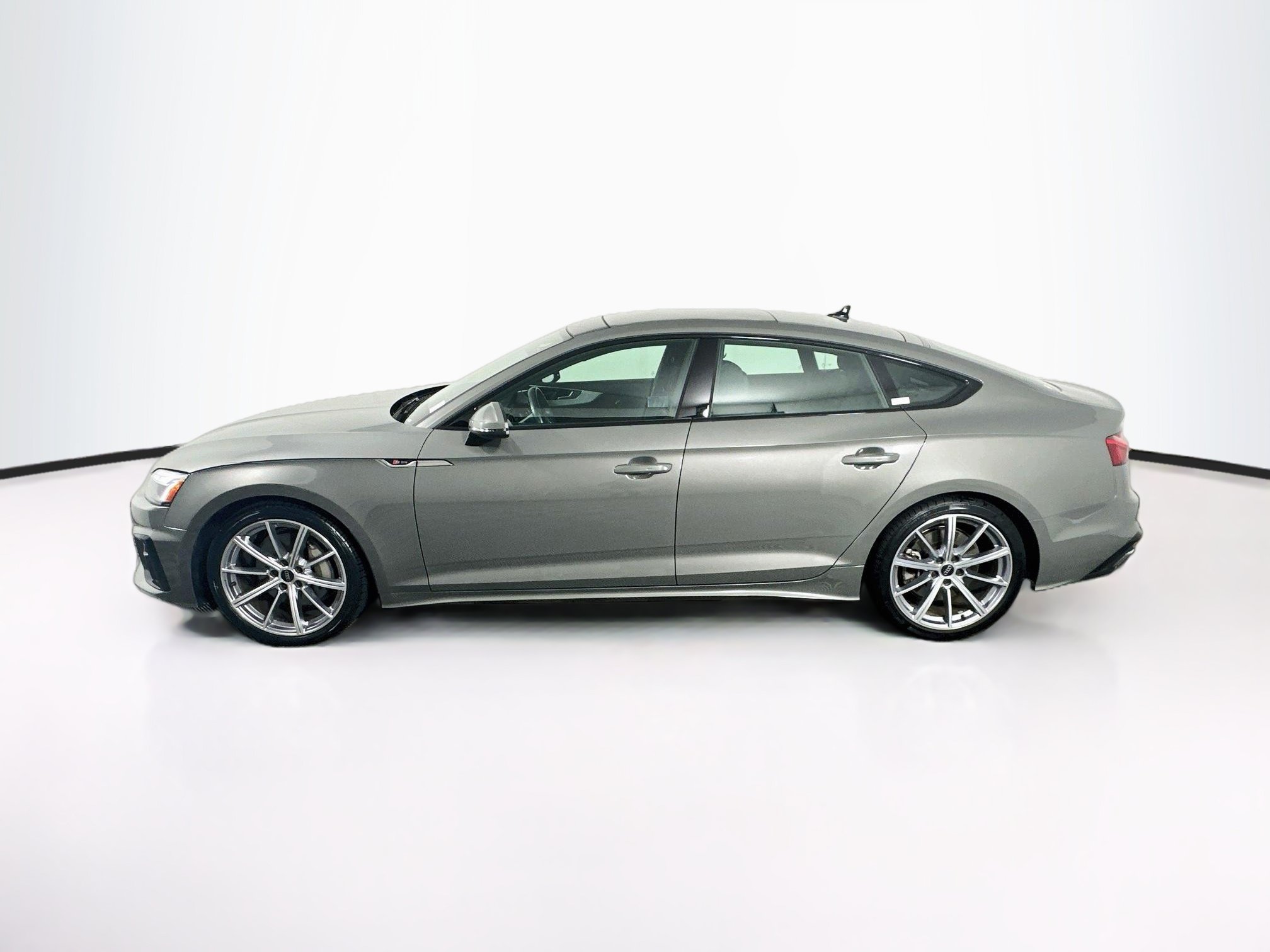 Used 2025 Audi A5 2.0T Premium Plus AWD/4WD image 4