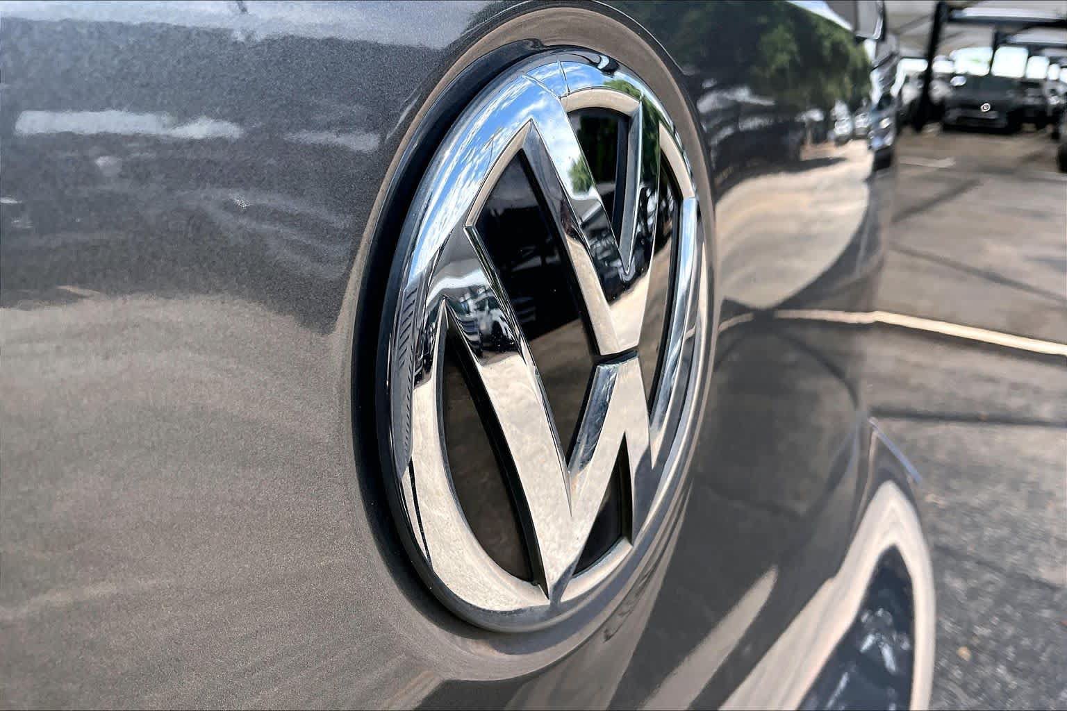 Used 2016 Volkswagen Tiguan SE FWD image 31