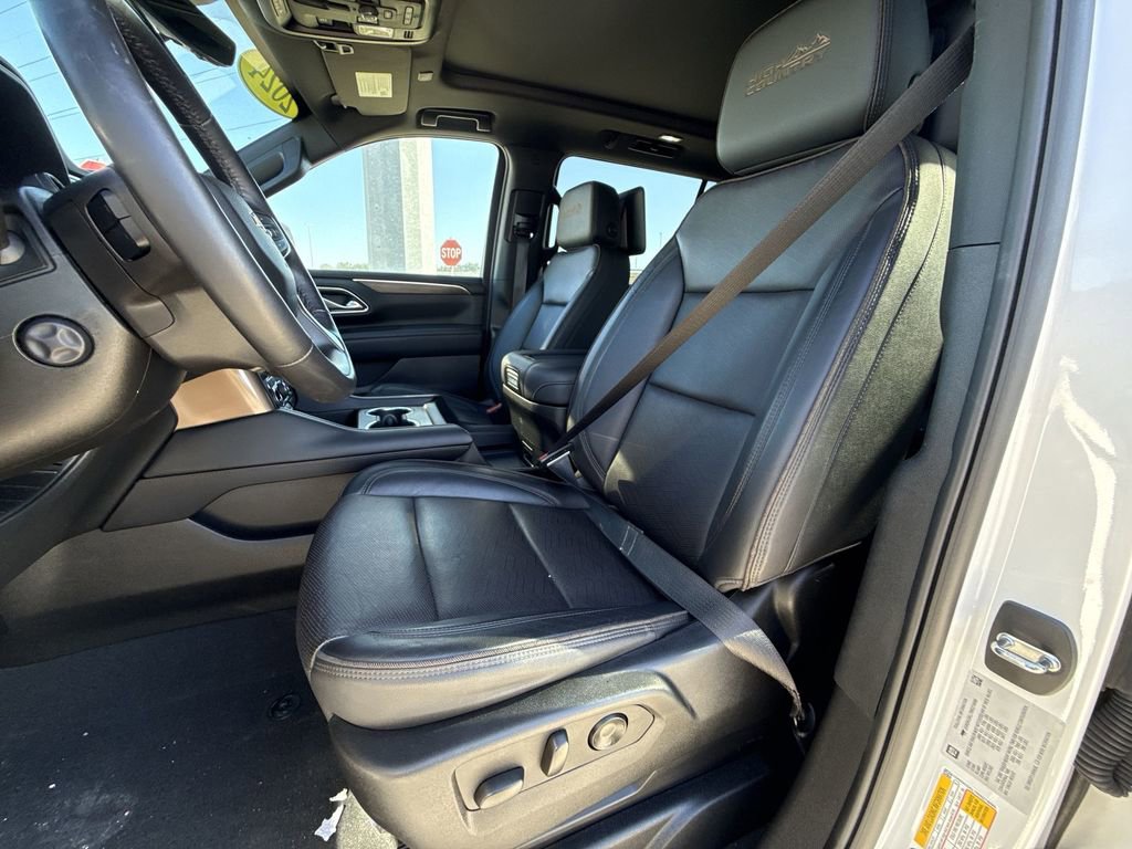 Used 2024 Chevrolet Suburban High Country w/ Advanced Technology Package AWD/4WD image 30