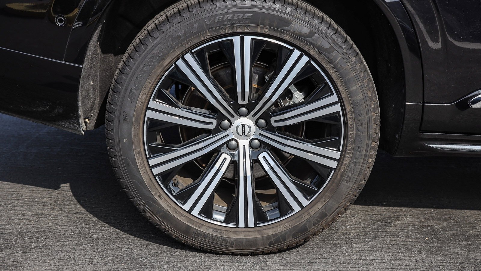 Used 2025 Volvo XC90 B6 Ultra image 7