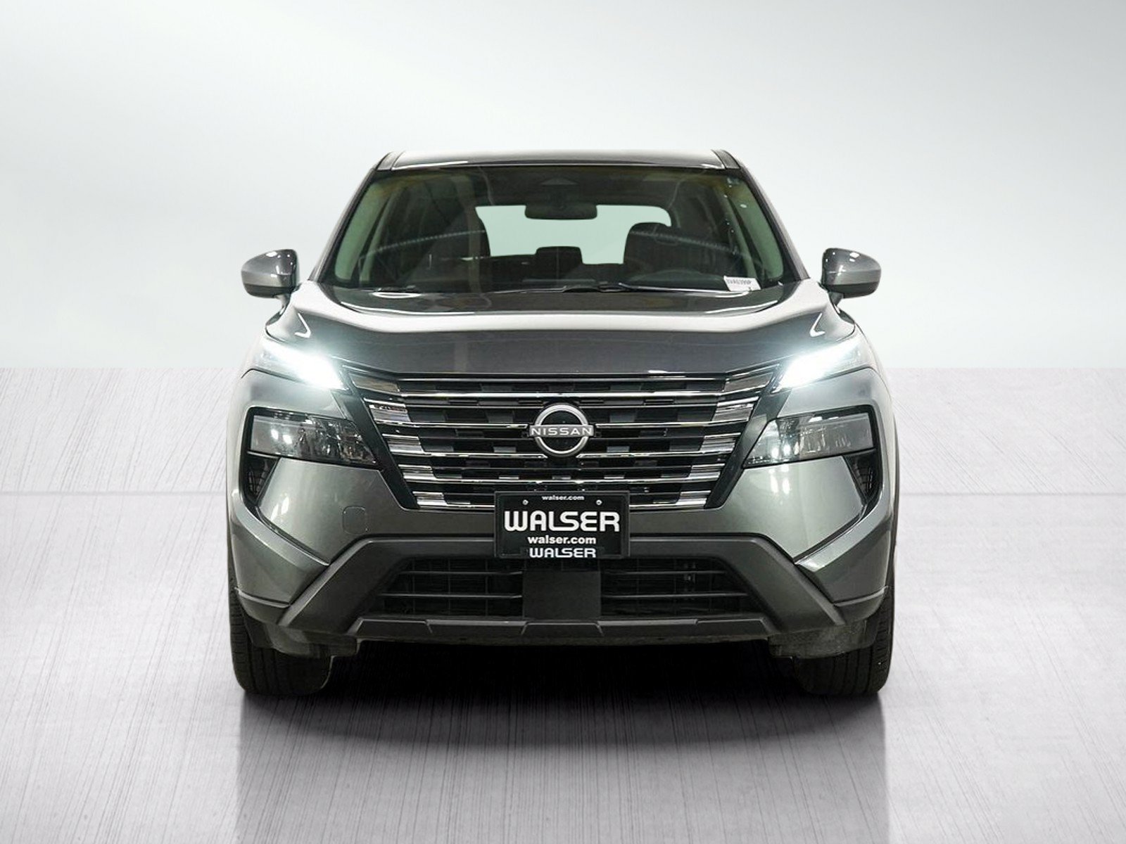 Used 2026 Nissan Rogue SV AWD/4WD image 8