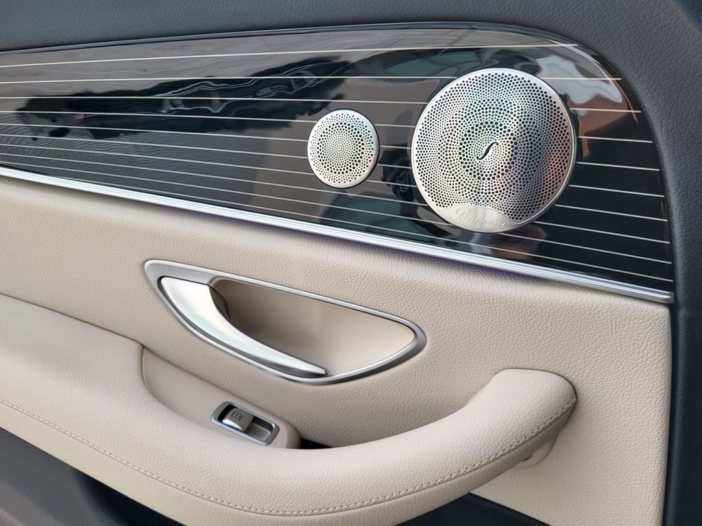 Used 2022 Mercedes-Benz E 350 4MATIC Sedan image 10