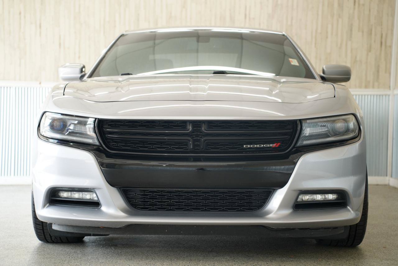 Used 2018 Dodge Charger R/T RWD image 3