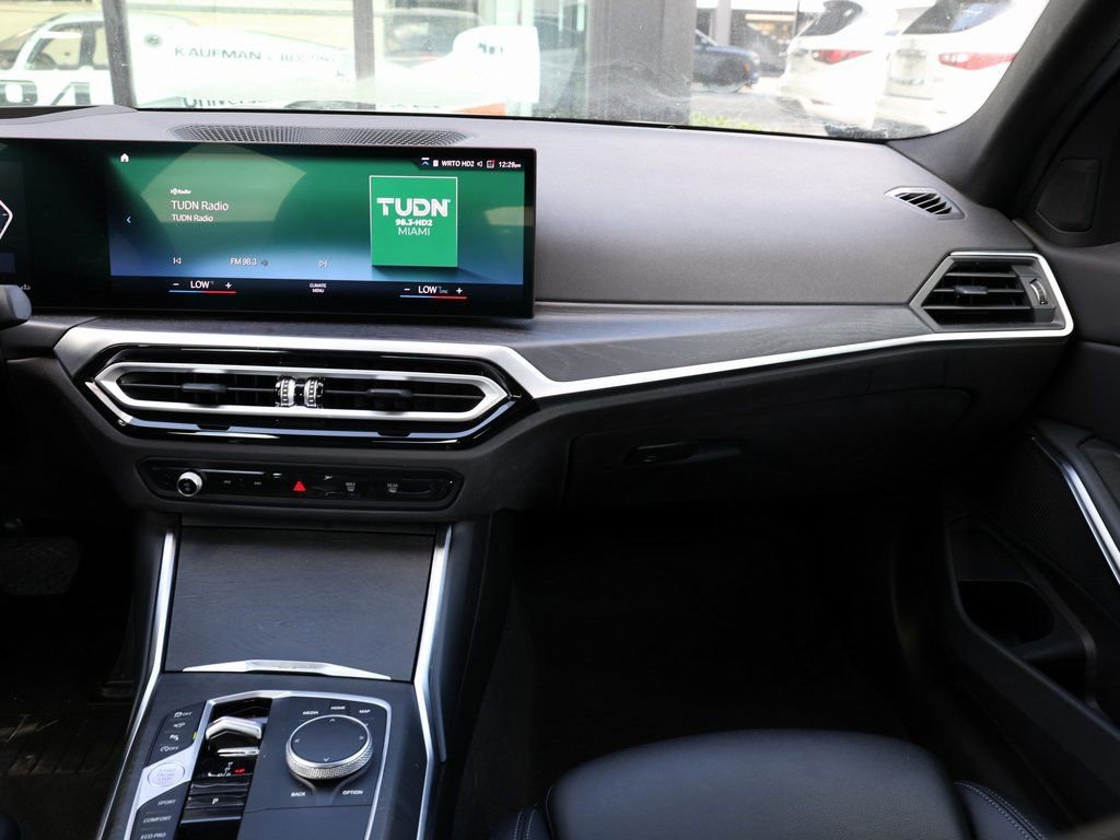 Used 2024 BMW 330i Sedan w/ Premium Package image 25