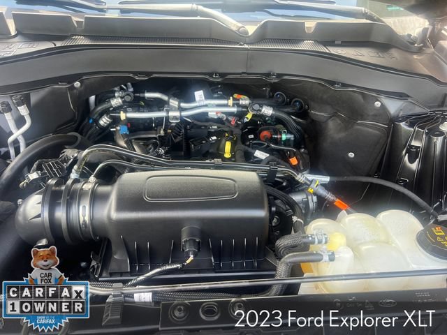 Used 2023 Ford Explorer XLT w/ Equipment Group 202A AWD/4WD image 32