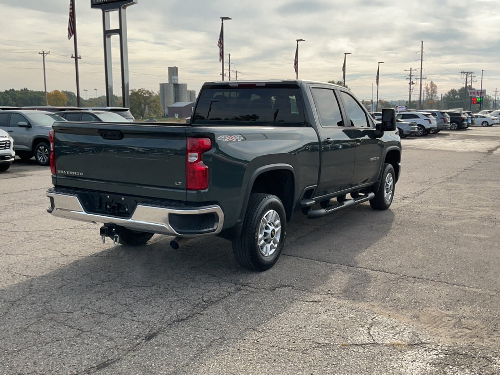Used 2025 Chevrolet Silverado 2500 LT w/ Convenience Package AWD/4WD image 7