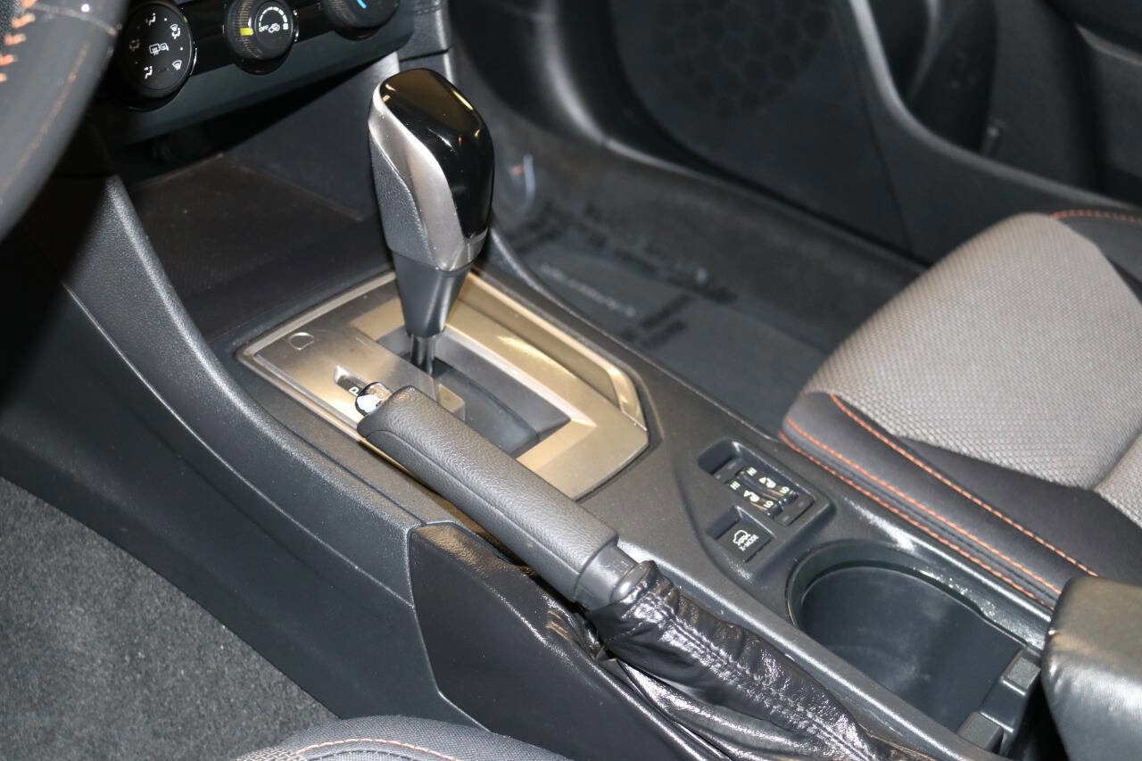 Used 2018 Subaru Crosstrek 2.0i Premium w/ Moonroof Package image 36