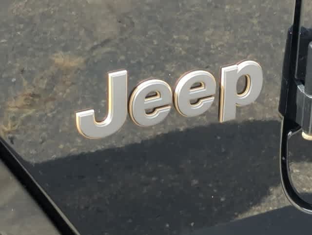 Used 2021 Jeep Wrangler Unlimited Rubicon w/ Trailer Tow Package AWD/4WD image 12