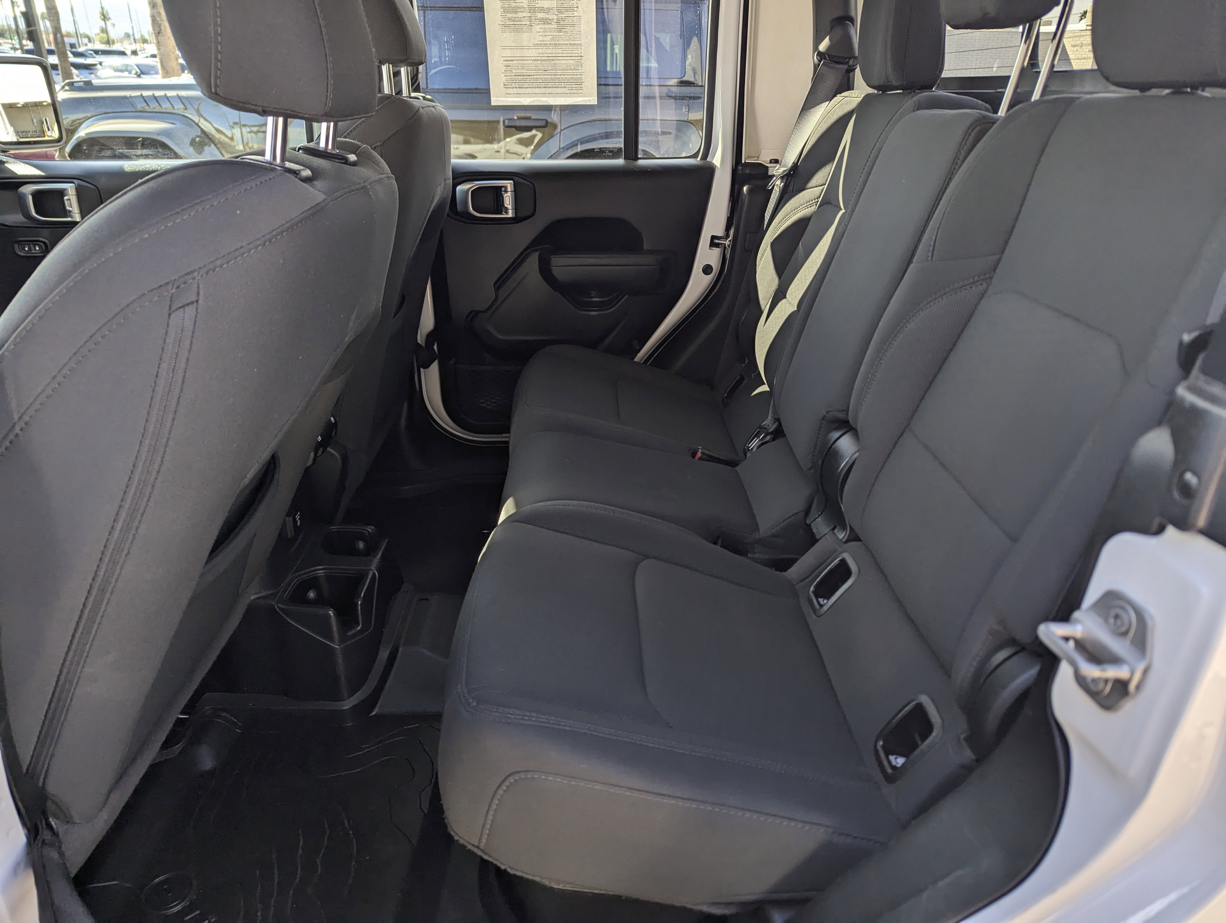 Used 2023 Jeep Gladiator Willys image 9