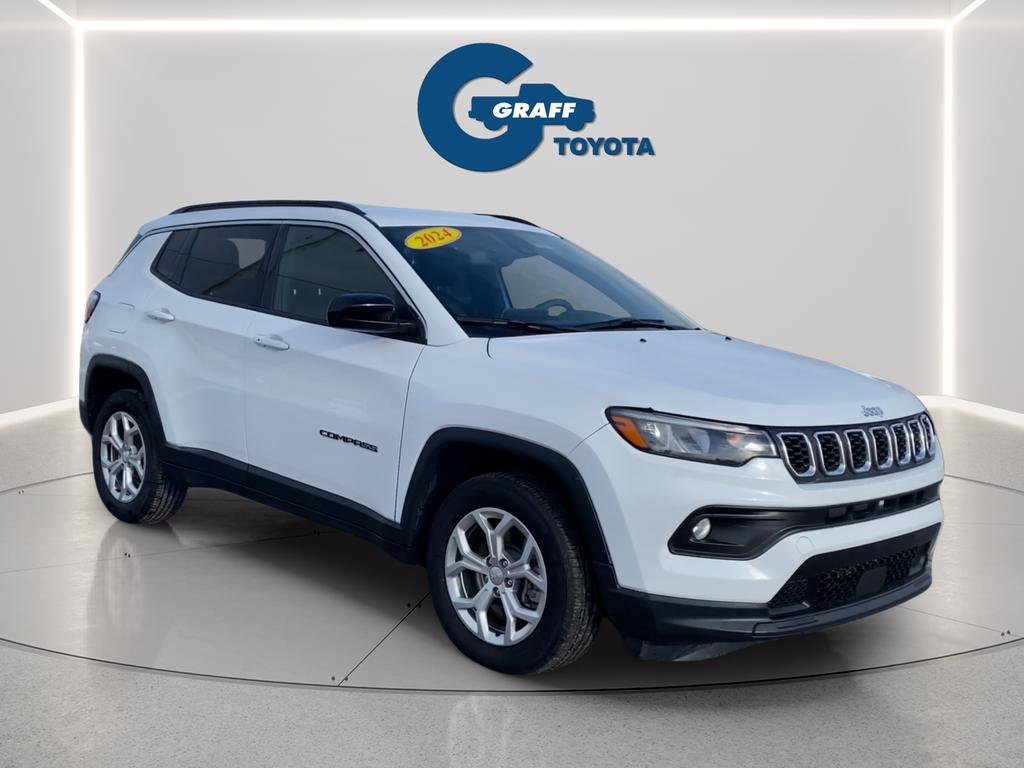 Used 2024 Jeep Compass Latitude image 7