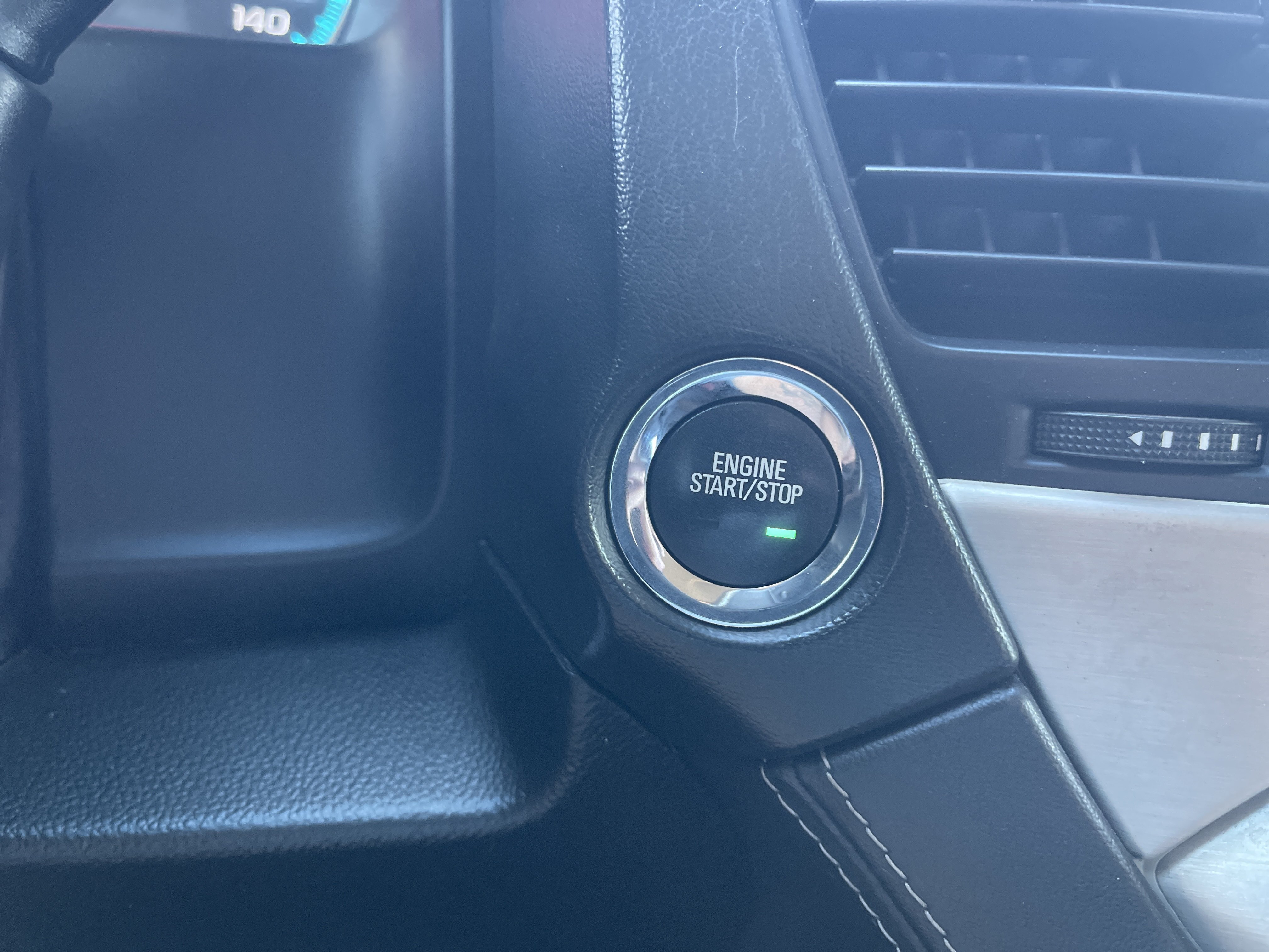 Used 2019 GMC Yukon XL Denali RWD image 24
