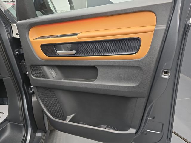 Used 2025 Volkswagen ID. Buzz Pro S Plus image 52