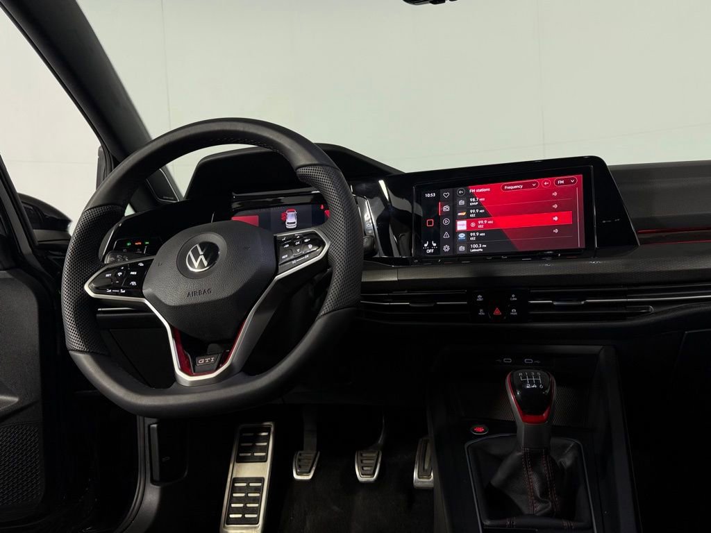 Used 2022 Volkswagen GTI SE image 12