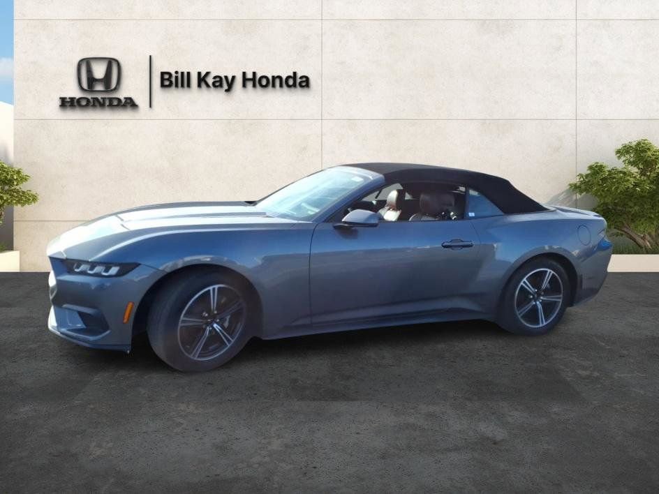 Used 2024 Ford Mustang Premium image 6