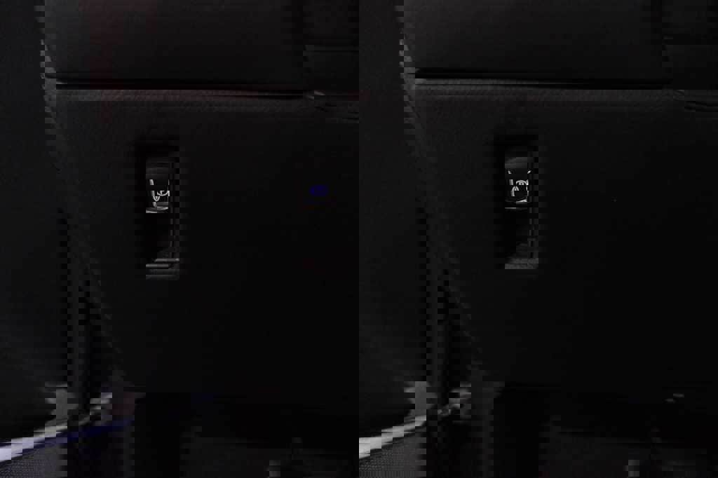 Used 2017 Cadillac Escalade ESV Premium Luxury image 41