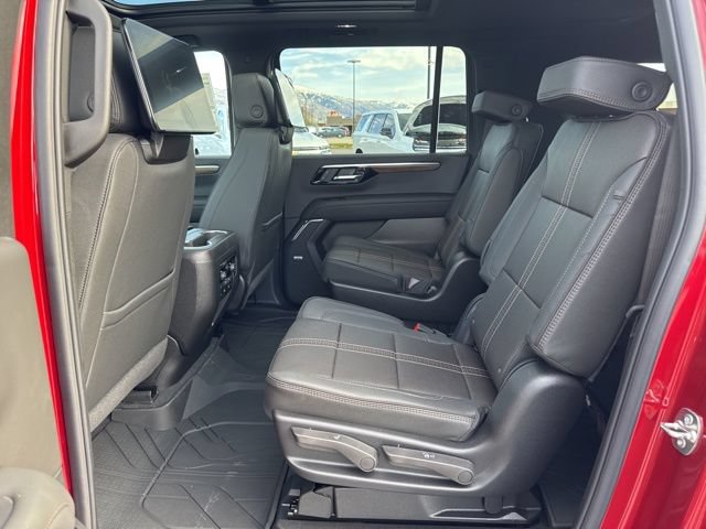 New 2026 Chevrolet Suburban High Country AWD/4WD image 16