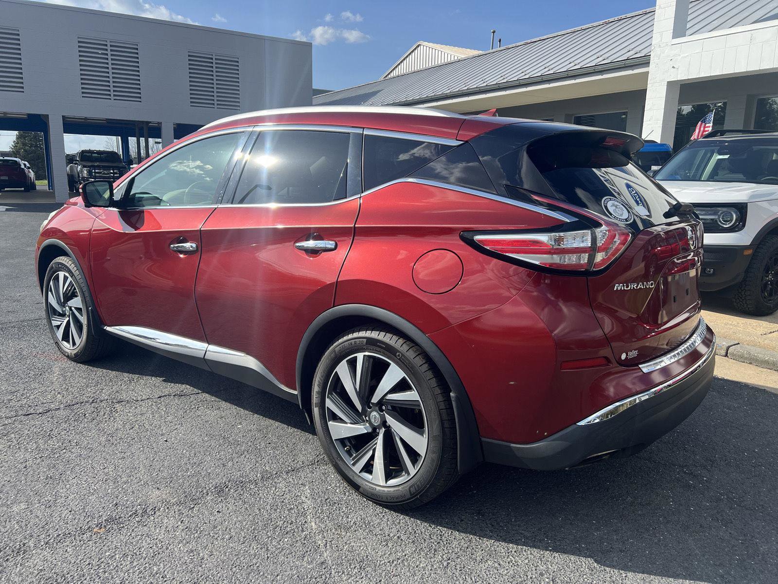 Used 2015 Nissan Murano Platinum w/ Platinum Technology Package AWD/4WD image 3