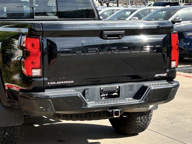 Used 2023 Chevrolet Colorado ZR2 w/ ZR2 Convenience Package III image 6